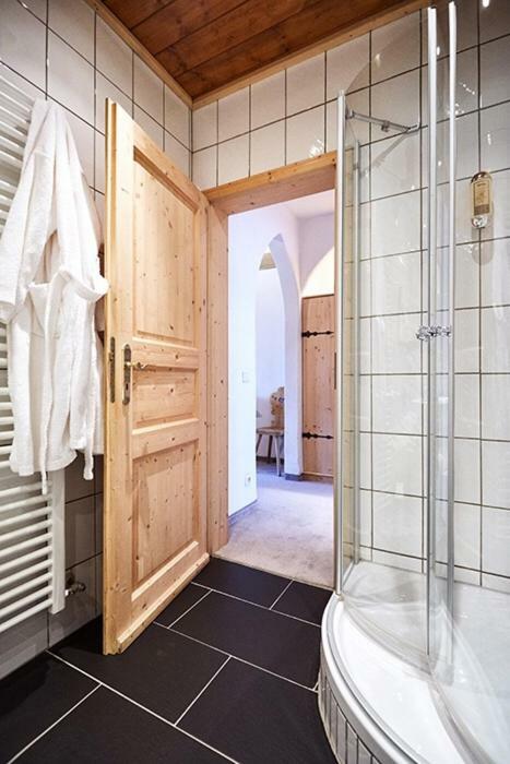 Hotel Garni Eder グミュント・アム・テーガンゼー エクステリア 写真