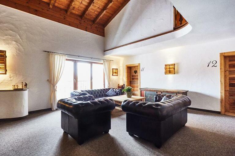 Hotel Garni Eder グミュント・アム・テーガンゼー エクステリア 写真